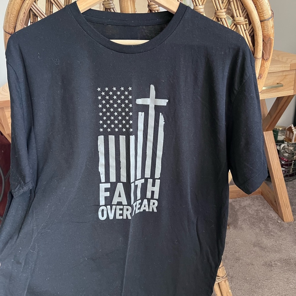 Faith Over Fear Graphic Short Sleeve Tee - Black